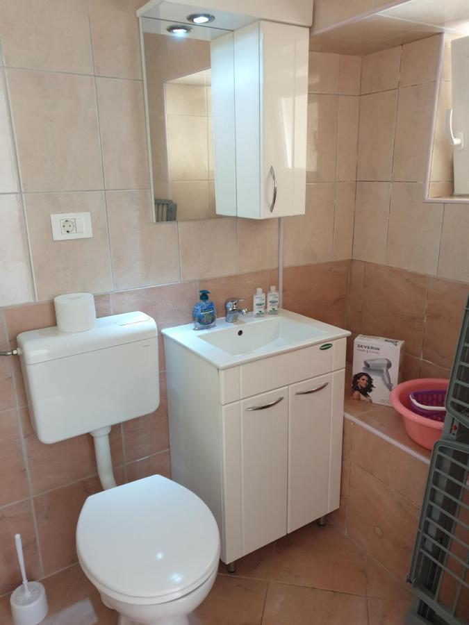 Room Erika Cres Bagian luar foto